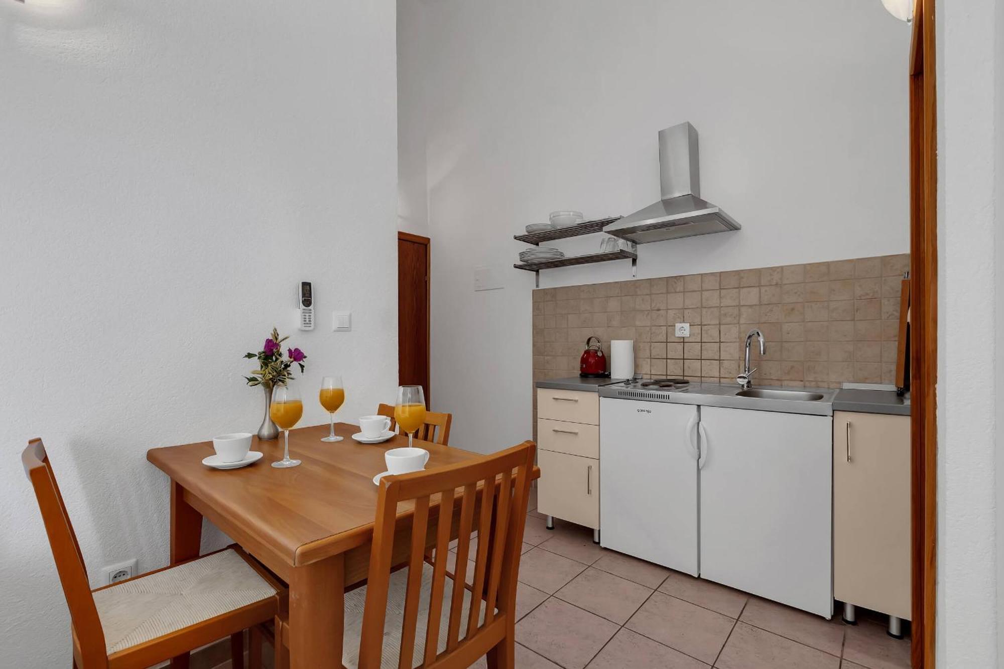 Apartments Marin Brela Rom bilde